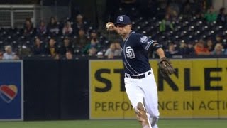 COL@SD: Barmes' great fielding leads to out