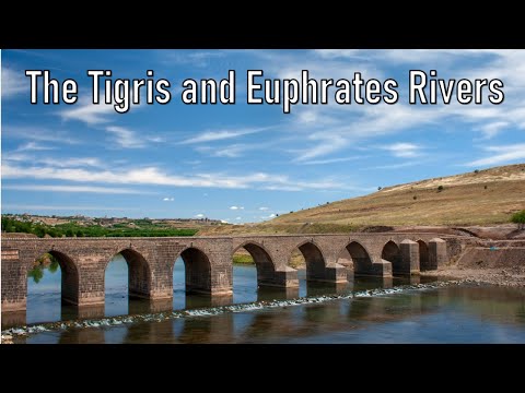 What is between Tigris and Euphrates river?