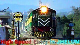 High Speed Entry In JHELUM 14 Dn Awam Express With HBU-20-8087