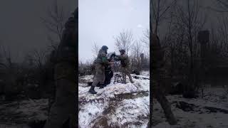 Ukrainian mortarmen operating French 120-mm mortar MO-120-RT61 against enemy. #military #shorts