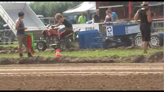 Tractor Quadpulling Oostwinkel 2012. Quad rood.avi