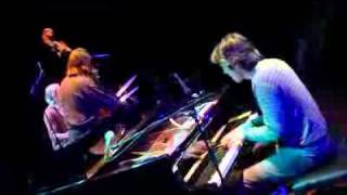 Edwin Berg, Eric Surmenian, Fred Jeanne, BACH PRELUDE BWV 847, Bimhuis Jazz Club, Amsterdam.flv