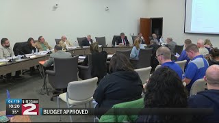 Utica school board approves budget