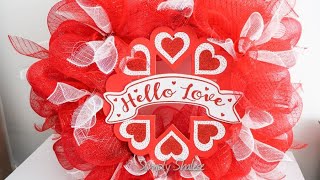 DIY: Extra Poofy Valentine's Day Deco Mesh Wreath || Quick and Easy