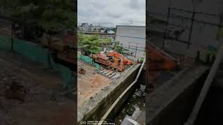 中國深圳市寶安區松崗鎮燕川執法隊不依法律強拆港人廠房-5