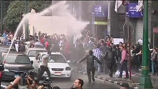 مصر : الحكم بالسجن على نشطاء من حركات ثورية لخرقهم قانون التظاهر