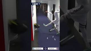 Toko Ekambi Angry Reaction after Lyon fans Whistled him as they lost to Strasbourg