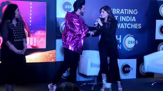 Kanika Kapoor got Award for song | Hello ji song | Kanika Kapoor | Live Singing helo ji helo ji