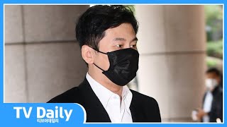 ‘억대 해외 원정 도박 혐의’ 양현석(YANG HYUN SUK), 묵묵부답으로 빠져나간 법원