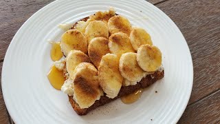 Easy Banana Ricotta Cheese Toast | Healthy and Easy Breakfast