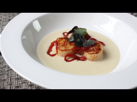 Pan-fried Hokkaido Scallops with Corn Cream, Beluga Lentils and Dill Oil – Chef's Pencil