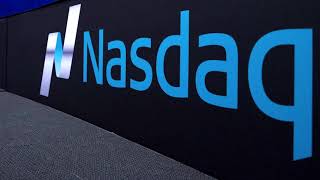 Nasdaq drops in tech sell-off