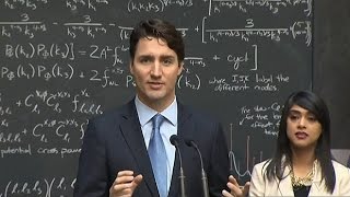 Canadian PM Justin Trudeau expertly explains quantum computing