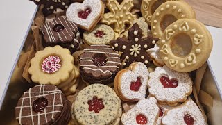 Кутия с коледни бисквитки от едно тесто. Рецепта. Christmas cookies box from one dough. Easy recipe