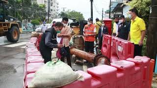 ชุมพร - ผู้ว่าฯ ชุมพร เร่งรีบ นำทีมสำรวจจุดระบายน้ำเพื่อป้องกันการเกิดอุทกภัยในพื้นที่สำคัญ