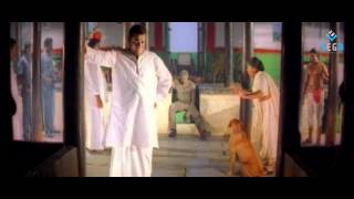 Okkadu Movie - Telangana Shakuntala threatening her son