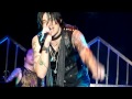 hinder live