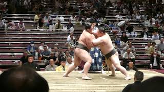 Oki (3-4) - Tochihiryu (4-3) , Sumo : Natsubasho '19