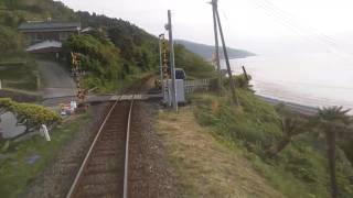 愛媛の車窓から。予讃線海岸回り、上灘駅から下灘駅