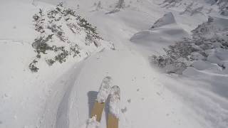 Bear Skis - Cliff huck at Tauplitzalm