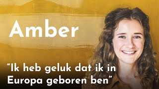 Amber doet vluchtelingenwerk op Lesbos: 'De mensen daar verdienen beter!' I #likeamover