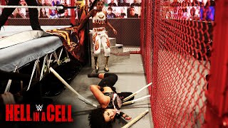 Bianca Belair smashes Bayley through kendo sticks: WWE Hell in a Cell 2021 (WWE Network Exclusive)