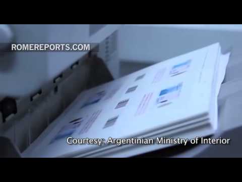 Αργεντινό διαβατήριο και ταυτότητα (με τσιπάκι) έβγαλε ο πάπας Φραγκίσκος
