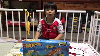 รีวิวแกะกล่อง Hot Wheels ราง4เลน 4-lane elimination race