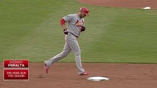 STL@CHC: Peralta homers into Wrigley fence basket