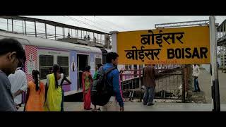 Mumbai local train Boisar Station @MUMBAIMAX