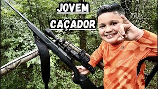 Isaac de 8 anos fazendo sua primeira caça de javali