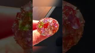 繁花似锦的彩色蓝宝石戒指，彩色蓝宝石总计16.54ct，钻石0.21ct，重量15.3g，整体18k金｜$2737美元｜#ring