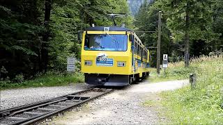 Zugkreuzung bei der Wendelstein Zahnradbahn