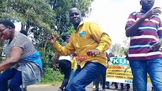 ANGUKA NAYO: KUPPET Teachers in Baringo dance in the streets while demonstrating