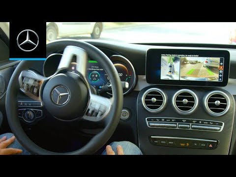 How to use Active Parking Assist in the Mercedes-Benz C-Class (2019)