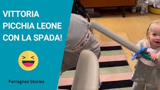 Vittoria Ferragni picchia Leone con la spada! 😂😂