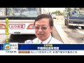 水管爆裂害路坍 公車卡坑洞