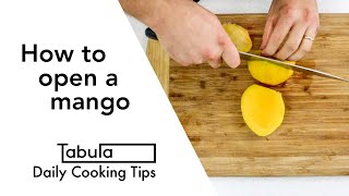 How to open a mango