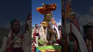 Guru sangyas at labrang