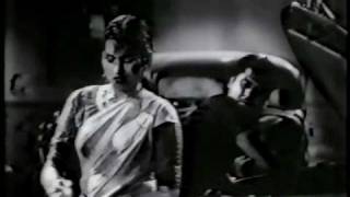 Ek Ladki Bheegi BhagiSi (ChaltiKaNaamGadi 1958)