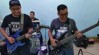 Idup Berambun Ai Mata | Avelyn Yen & Khalat Band Di Kampung Rembus Kota Samarahan