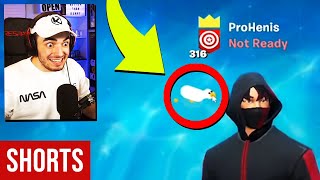 playing Fortnite with a GOOSE... 😳