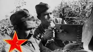 Two Maxim - The Maxim Machine Gun - the machine gunners WW2