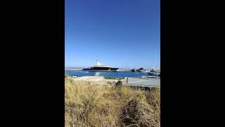 Feadship Breakthrough Megayacht – Hydrogen Power & Striking Design | YachtBuying101.com