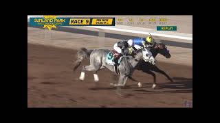 Caldera and Getaway Car duel down the stretch at the Sunland Derby!