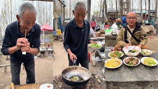 【山东老马】三十元兩葷四素，這價格怎麼樣#food #小吃 #人间烟火 #人间烟火气 #美食 #cooking