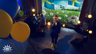 Nationalsången med Linda Bengtzing  - Nyhetsmorgon (TV4)