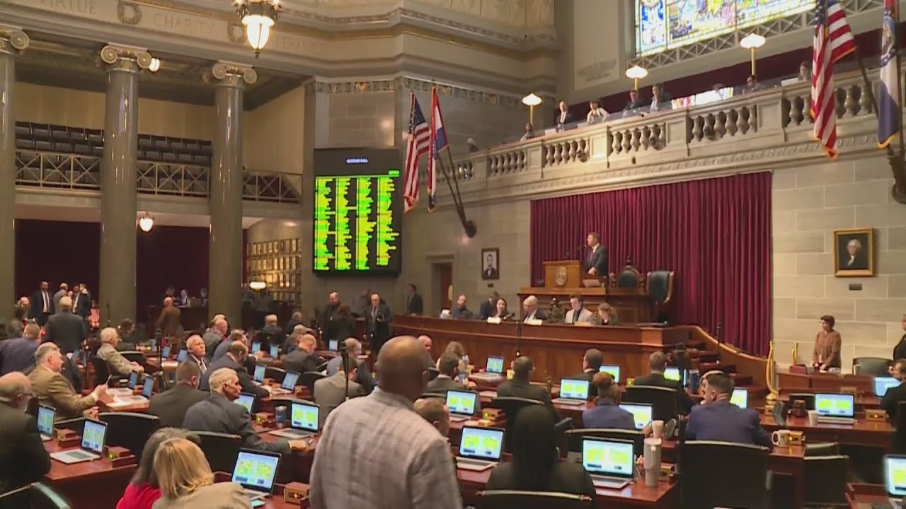 Missouri Legislature Holds First Day Of Session - YouTube