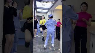 听说君君战马跳的好，其实我跳的也挺好 #下班后的日常 #shorts #dance #viralvideo #music #douyin #tiktok #nursesdancing