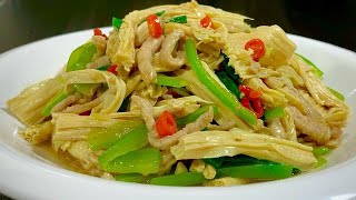 Stir-fried shredded pork with yuba is the most delicious, with simple ingredients, and it is also th